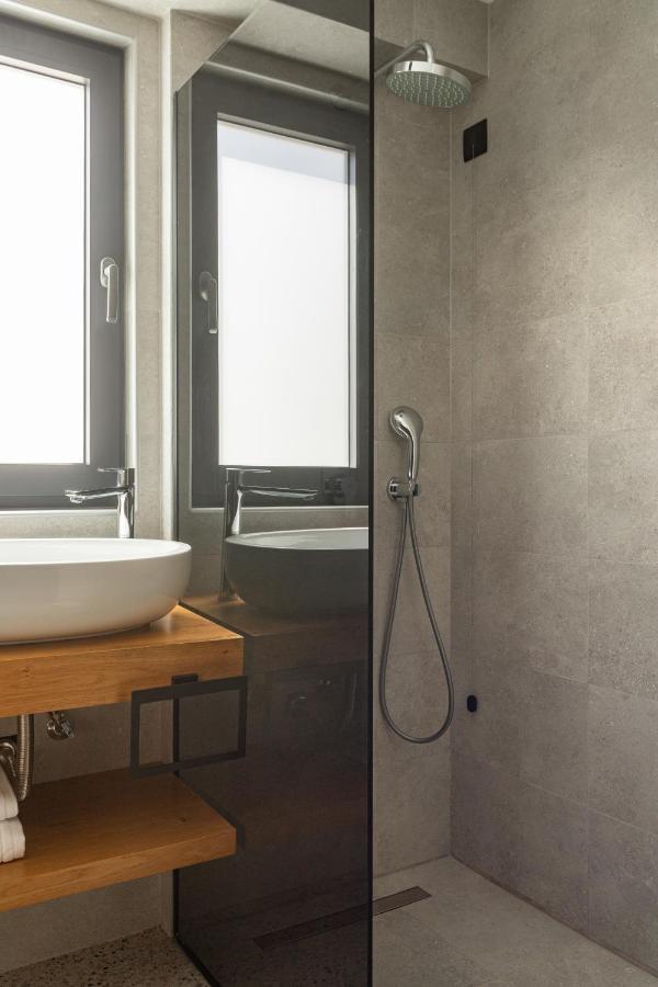 11 Enteka Acropolis 4* Athens