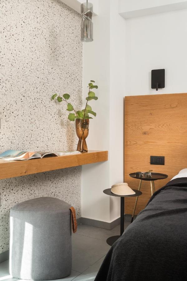 11 Enteka Acropolis 4* Athen